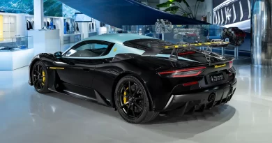 Il mito di Maserati MC12 rivive in una GT2 Stradale Fuoriserie svelata a Modena